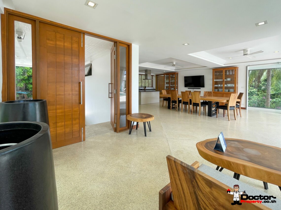 Spacious 5 Bedroom Pool Villa in Chaweng Noi, Koh Samui – For Sale